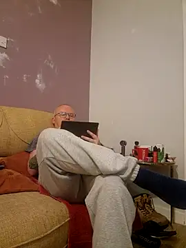 Snapshot of FriendlyDave chatting on March 2025 09:37:01 PM FriendlyDave online show from March 2025 09:37:01 PM