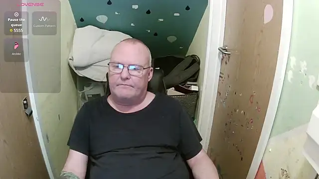 Snapshot of FriendlyDave chatting on March 2025 06:50:01 PM FriendlyDave online show from March 2025 06:50:01 PM