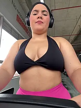 Valenhillxh online show from May 2026 04:28:01 PM