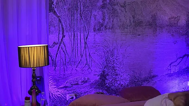 YamiraKim online show from April 2026 06:09:02 PM