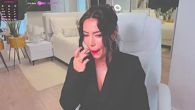 Snapshot of wowEva chatting on October 2025 08:05:01 AM wowEva online show from October 2025 08:05:01 AM