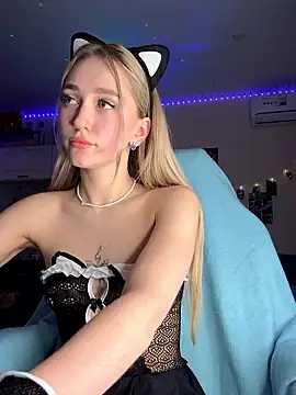 Snapshot of Good__Girl_ chatting on January 2026 07:31:01 PM Good Girl online show from January 2026 07:31:01 PM