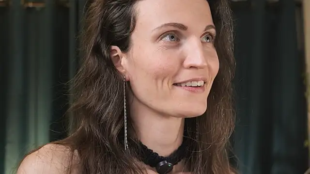 yulladao online show from April 2026 04:09:01 PM