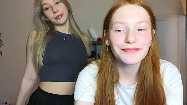 MiaKeler online show from March 2025 05:17:02 PM