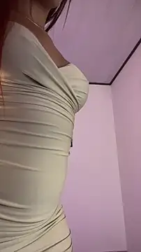 jesica  simpson online show from November 2025 01:43:01 PM