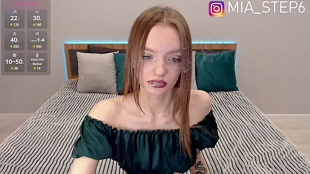 mia stephan online show from January 2025 12:02:01 AM