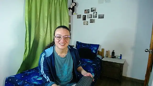 monkeywillwhite online show from October 2025 02:10:02 AM