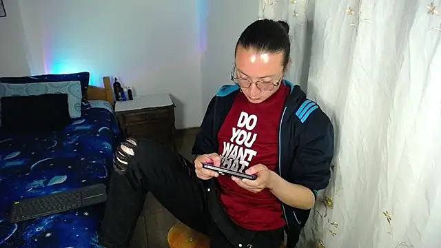 monkeywillwhite online show from February 2026 04:02:01 AM