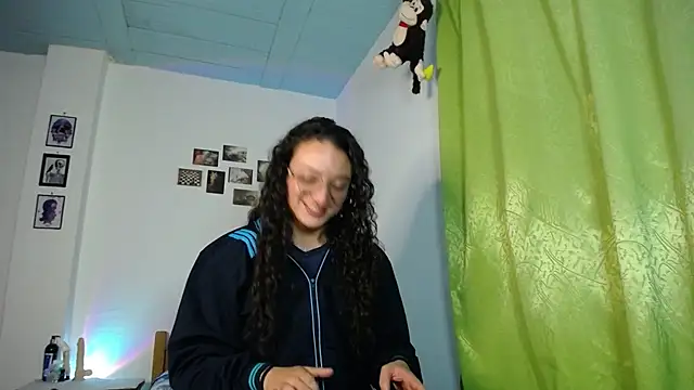 monkeywillwhite online show from November 2025 12:05:01 AM