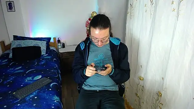 monkeywillwhite online show from December 2025 03:32:02 AM