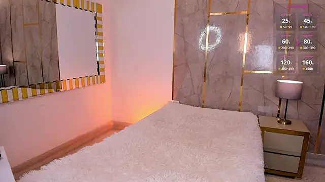 Jiggly   online show from April 2026 05:52:01 AM