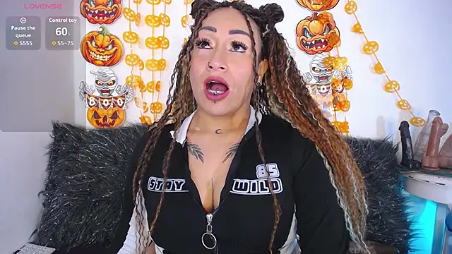 luna sofia69 online show from October 2025 12:18:01 PM