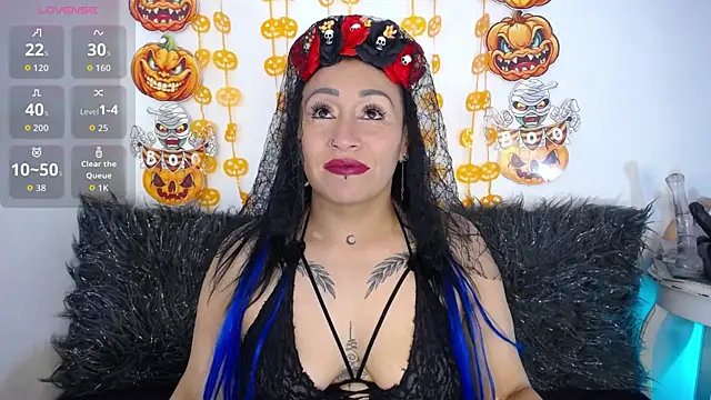 luna sofia69 online show from October 2025 11:44:01 AM