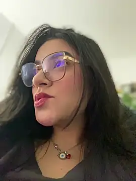 Snapshot of Lia_flowers chatting on February 2025 03:01:02 AM Lia flowers online show from February 2025 03:01:02 AM