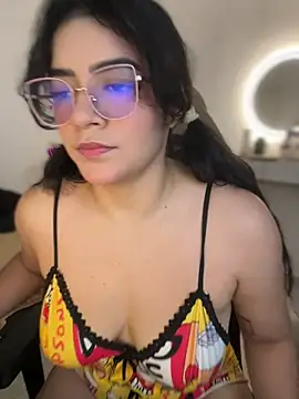 Lia flowers online show from February 2026 10:31:02 PM