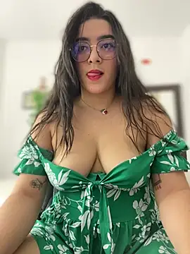 Snapshot of Lia_flowers chatting on March 2025 05:23:02 AM Lia flowers online show from March 2025 05:23:02 AM