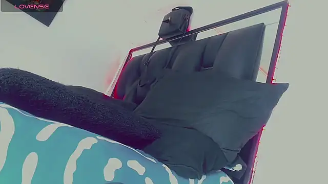 candy kendall online show from April 2026 06:05:01 AM