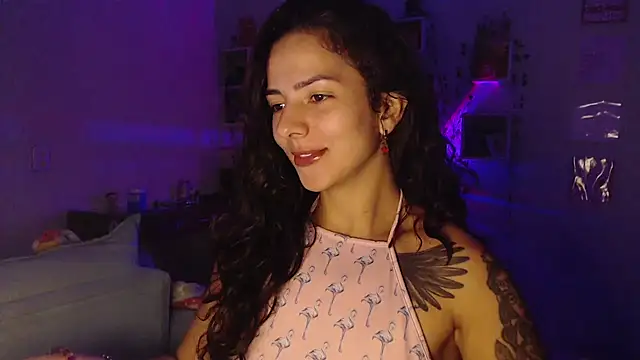 Snapshot of BeellyDance chatting on June 2026 10:47:01 PM BeellyDance online show from June 2026 10:47:01 PM
