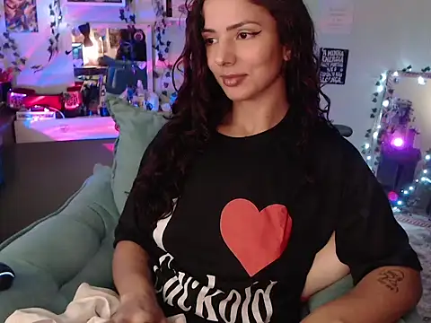 BeellyDance online show from September 2025 07:43:02 PM