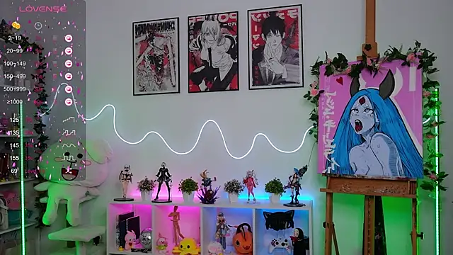 HolliWould  online show from September 2025 05:41:02 PM