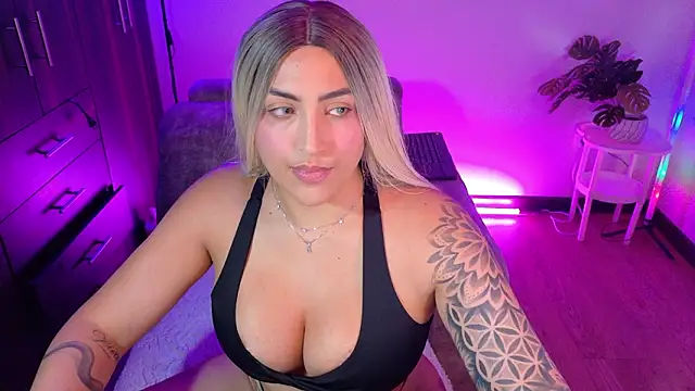 a belladanger online show from March 2026 02:01:02 AM
