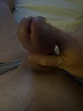 Snapshot of axlstone1 chatting on December 2025 10:48:01 PM axlstone1 online show from December 2025 10:48:01 PM