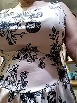 lindaledi2 online show from April 2026 03:40:02 PM