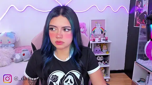 Snapshot of CuteDani_ chatting on September 2025 09:03:01 PM CuteDani online show from September 2025 09:03:01 PM