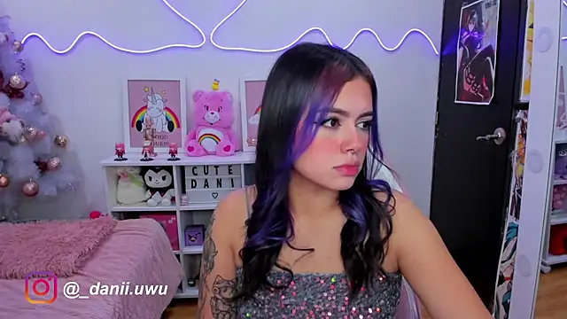 Snapshot of CuteDani_ chatting on December 2024 09:50:02 AM CuteDani online show from December 2024 09:50:02 AM