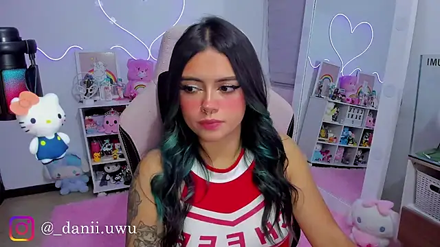Snapshot of CuteDani_ chatting on May 2026 08:18:01 AM CuteDani online show from May 2026 08:18:01 AM