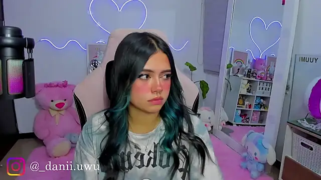 CuteDani  online show from March 2026 03:18:02 AM