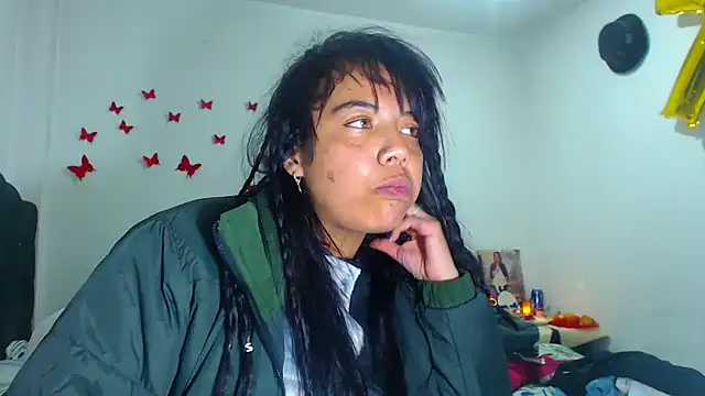 AmaraRoberts420 online show from October 2025 12:44:02 AM