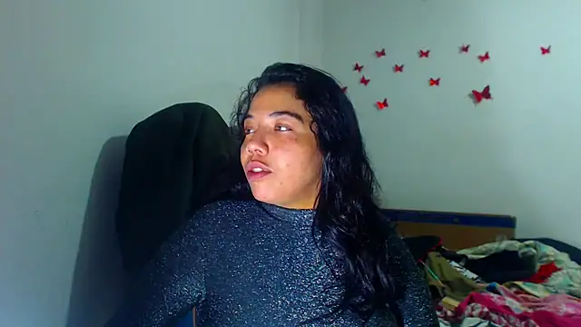 AmaraRoberts420 online show from November 2025 07:40:01 PM