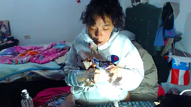 AmaraRoberts420 online show from October 2025 04:29:02 PM