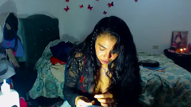 AmaraRoberts420 online show from October 2025 09:32:01 AM