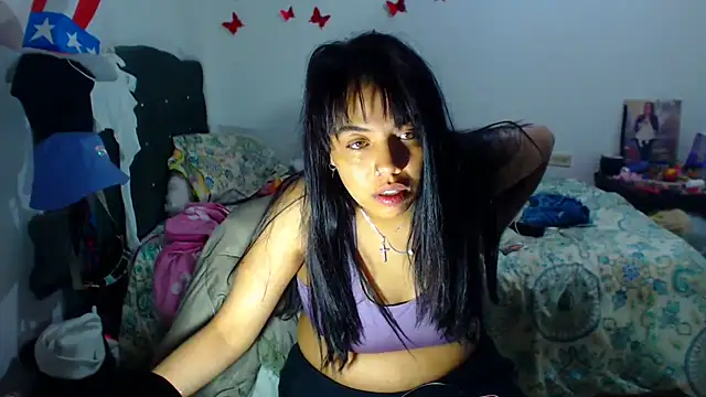 AmaraRoberts420 online show from October 2025 12:03:01 AM