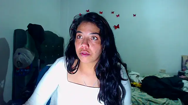 AmaraRoberts420 online show from December 2025 03:38:02 AM