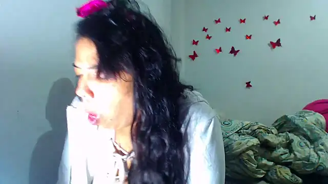 AmaraRoberts420 online show from November 2025 04:16:01 AM