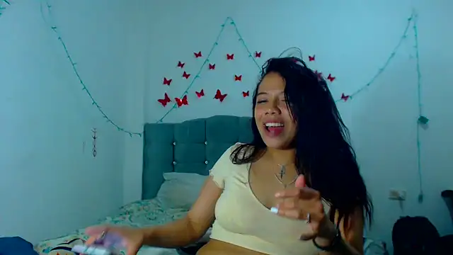 AmaraRoberts420 online show from January 2025 11:24:01 PM