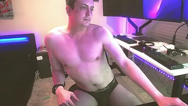 Snapshot of JulioMaximus chatting on February 2025 11:55:02 AM JulioMaximus online show from February 2025 11:55:02 AM