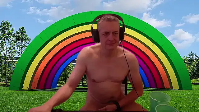 JulioMaximus online show from March 2026 04:52:01 PM