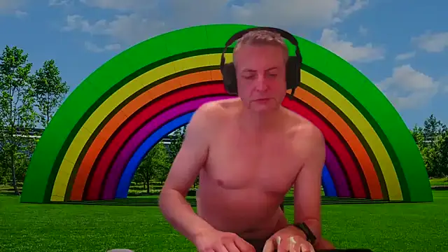 JulioMaximus online show from March 2026 06:30:02 PM