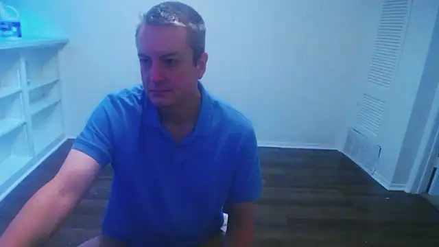 JulioMaximus online show from December 2025 09:49:01 PM