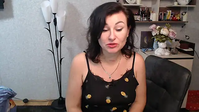 Snapshot of BeatriksS chatting on November 2025 08:31:02 PM BeatriksS online show from November 2025 08:31:02 PM