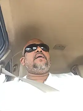 Dick 6inches online show from February 2026 05:30:02 AM