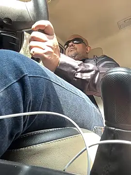 Dick 6inches online show from February 2026 05:31:01 AM