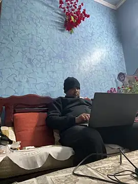 Dick 6inches online show from December 2025 03:07:01 PM