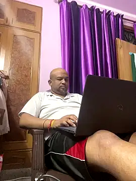 Dick 6inches online show from November 2025 04:33:01 PM