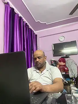 Dick 6inches online show from November 2025 04:33:02 PM