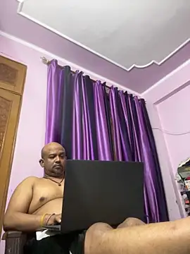 Dick 6inches online show from October 2025 02:19:02 PM